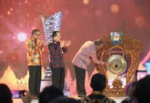 Mendagri Beri Penghargaan APBD Award 2023 kepada Kepala Daerah dengan Realisasi APBD Tertinggi