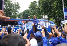 Jaga Kehormatan, Ketua Demokrat se-Indonesia Serentak Sambangi Pengadilan