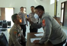 Sie Dokkes Polres Tulang Bawang Barat Lakukan Cek Kesehatan Rutin Personil Polres dan Polsek Jajaran