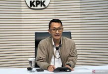 KPK Geledah Kantor Biro Perjalanan Haji dan Umroh Milik Mertua Eks Menpora