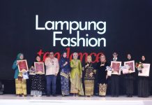 Ketua Dekranasda Provinsi Lampung Buka Lampung Fashion Tendance 2025, Tampilkan Desainer dari Sejumlah Negara