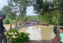Jembatan Penghubung Dua Tiyuh Putus, ini Langkah Polres Tulangbawang Barat dan Polsek Tumijajar