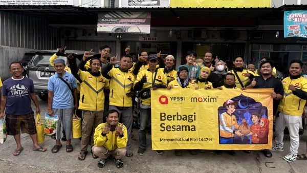 Perkuat Dukungan bagi Mitra Pengemudi di Bandar Lampung, Maxim Berbagi Sembako dan BHR Ramadan