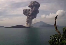 Anak Krakatau Kembali Erupsi, Masyarakat Diminta Menjauh